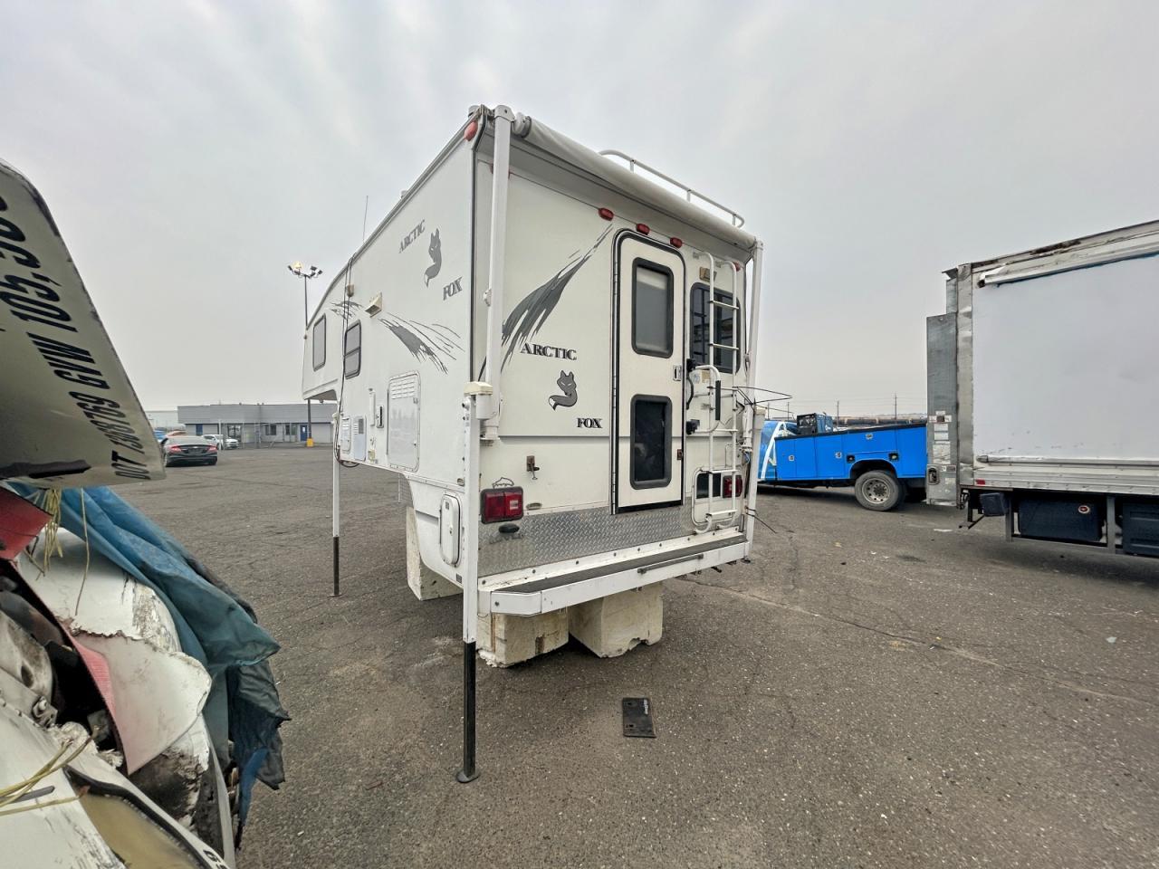 2003 Arctic Fox Camper