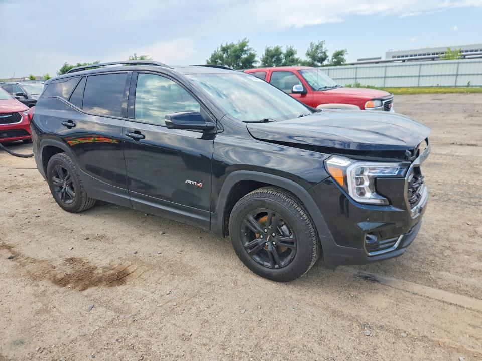 2024 GMC Terrain AT4