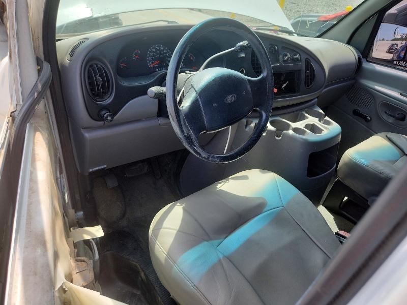2000 Ford Econoline E150 van