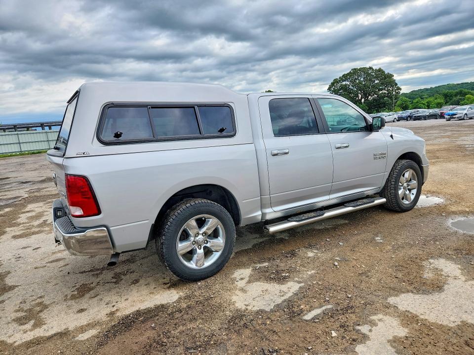 2015 Dodge RAM 1500 SLT