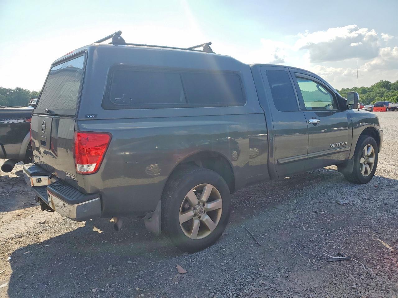 2005 Nissan Titan XE