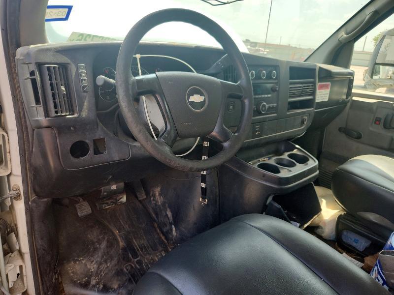 2010 Chevrolet Express BOX Truck
