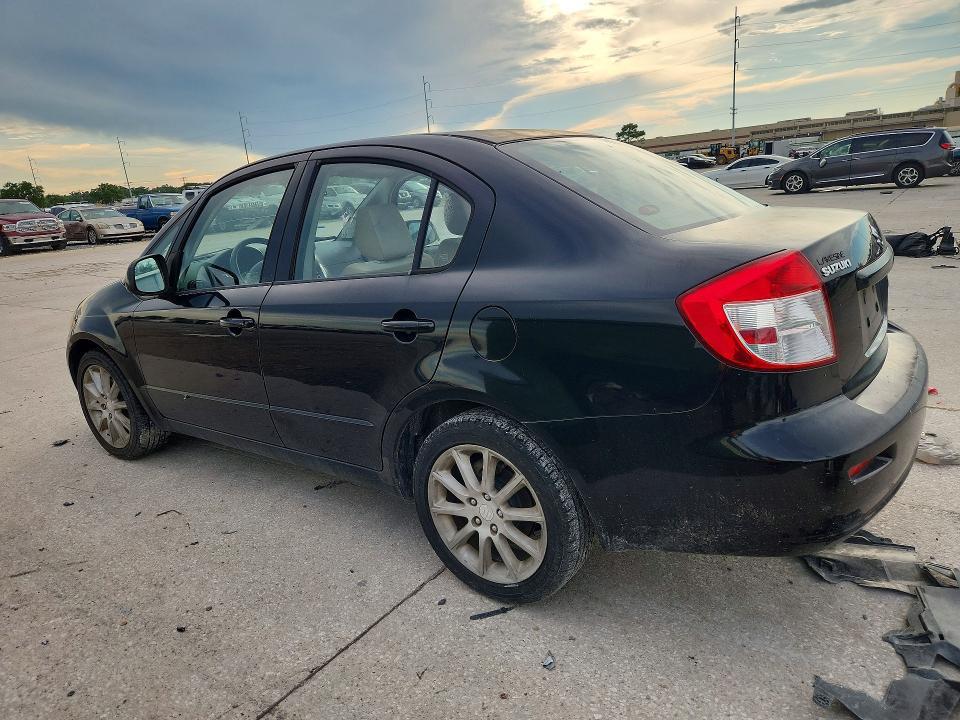 2011 Suzuki SX4 le