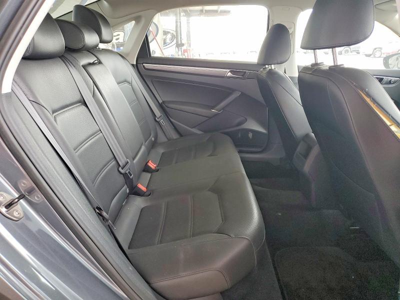 2017 Volkswagen Passat R-line
