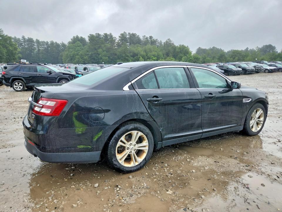 2015 Ford Taurus sel