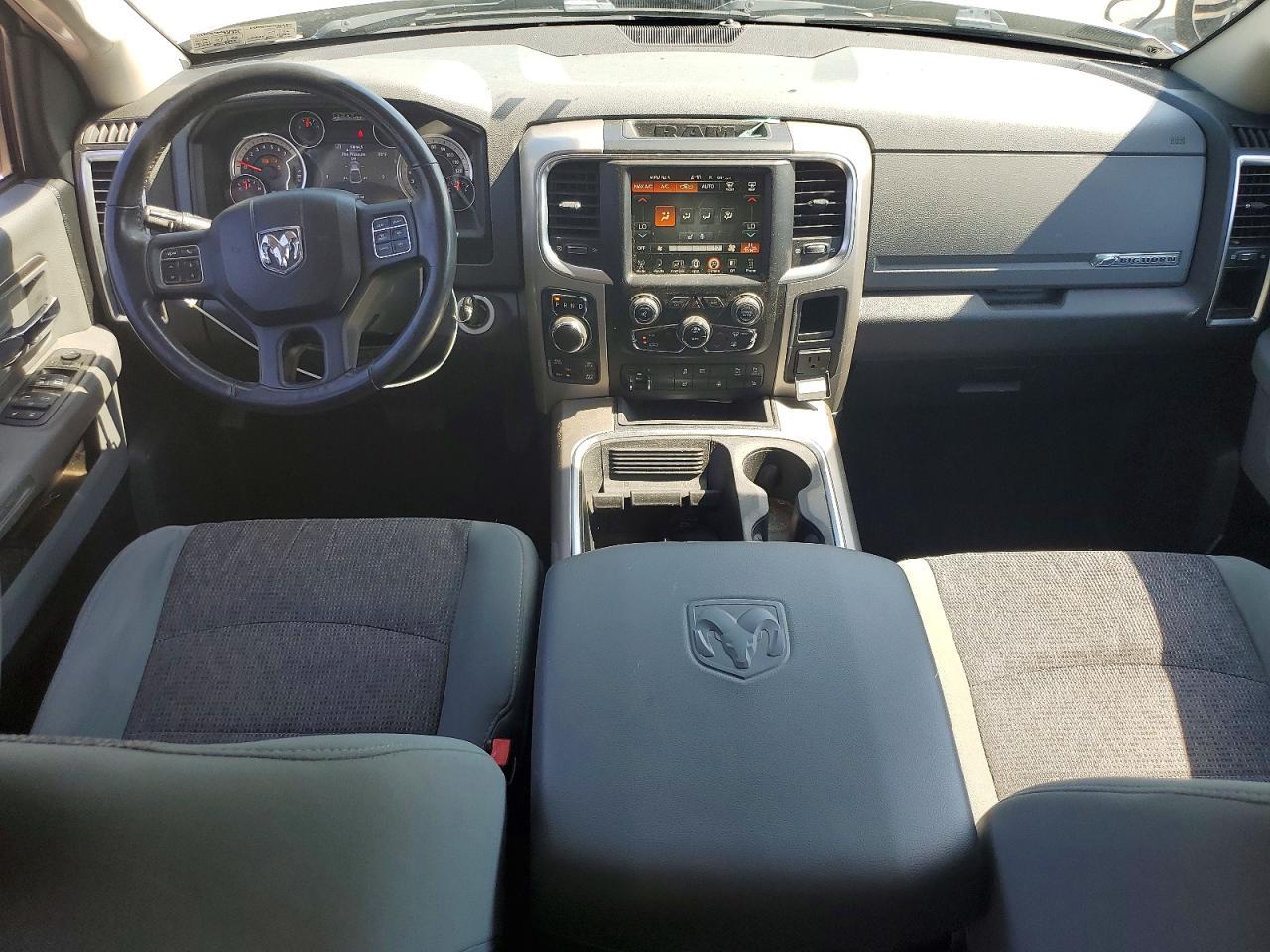 2017 Dodge RAM 1500 SLT