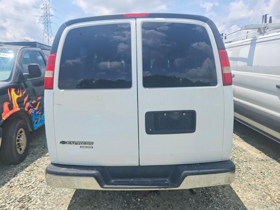 2013 Chevrolet Express G2500 lt