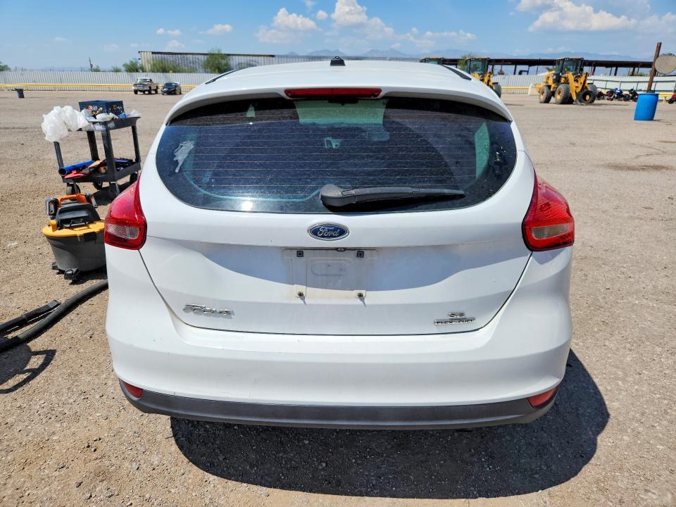 2016 Ford Focus se