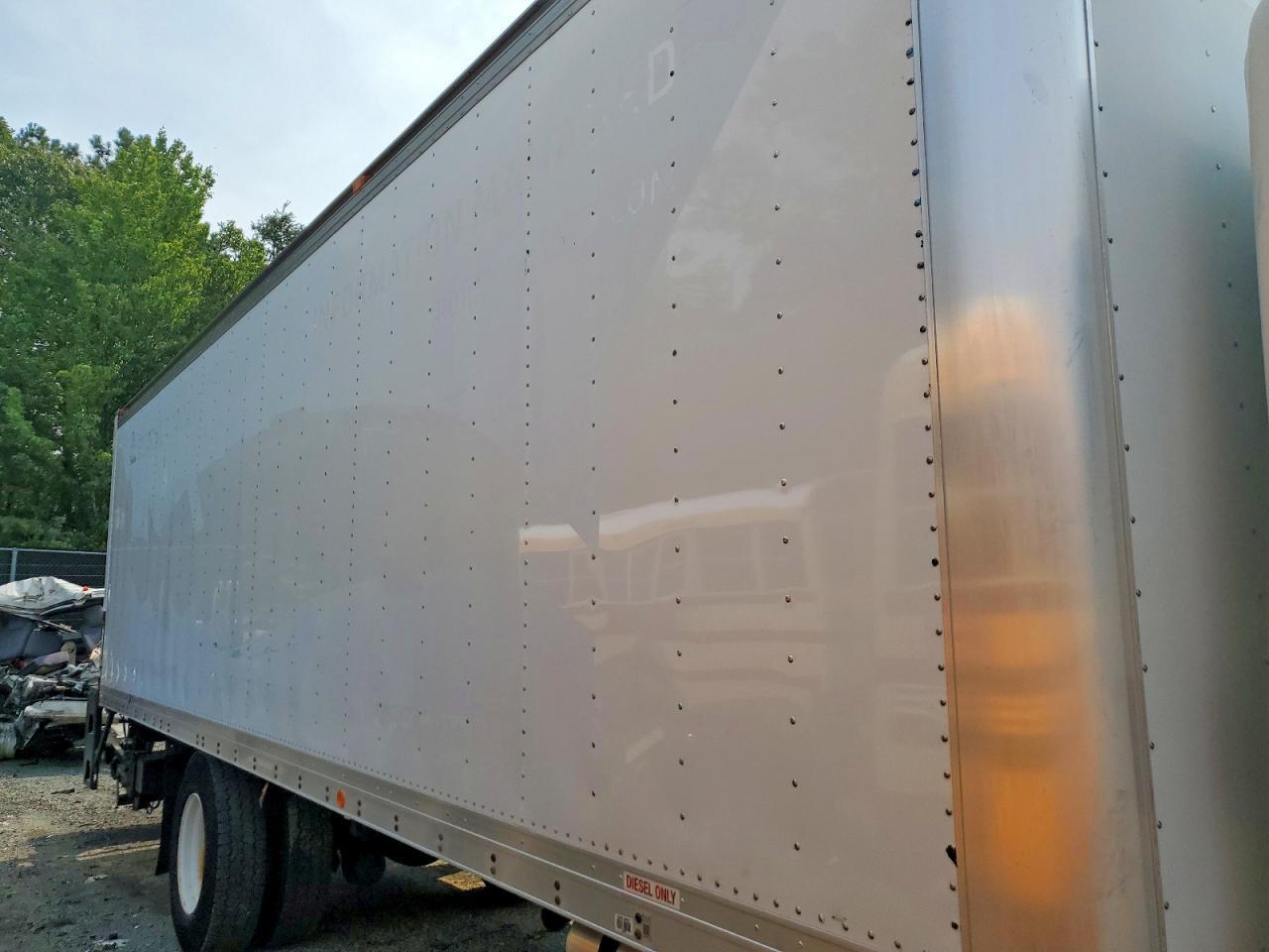 2013 Hino 338 BOX Truck