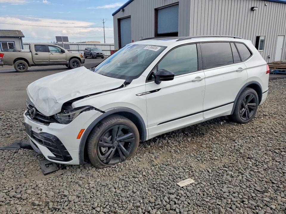 2024 Volkswagen Tiguan se R-line Black