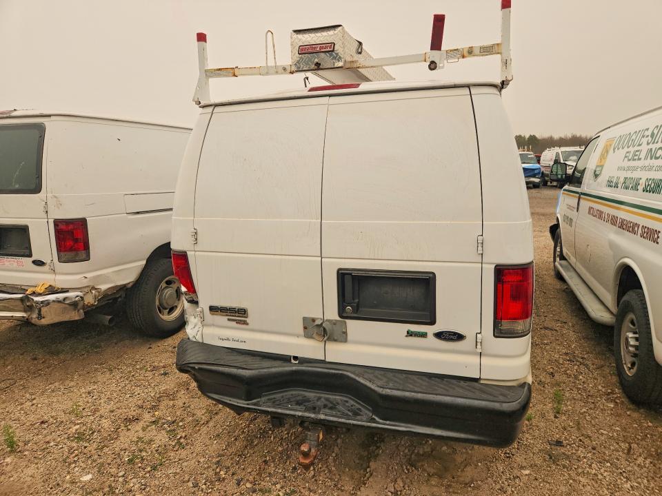 2014 Ford Econoline E250 van