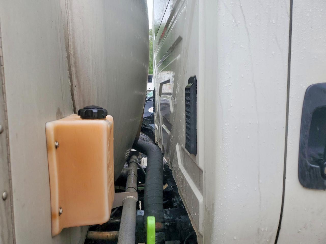2015 International 4300 Septic Truck