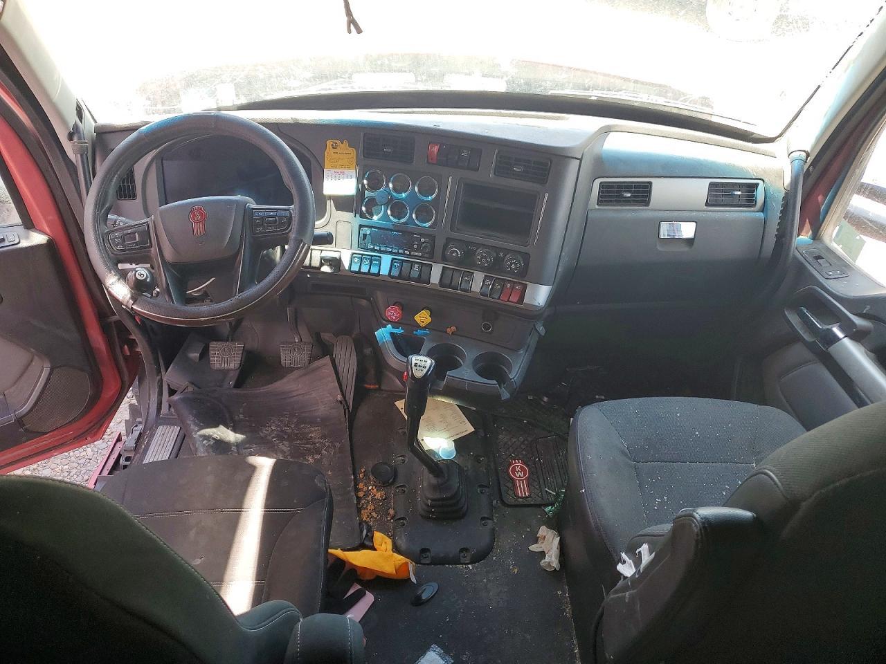 2024 Kenworth Construction T680