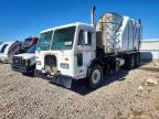 2006 Peterbilt 320 Refuse Truck