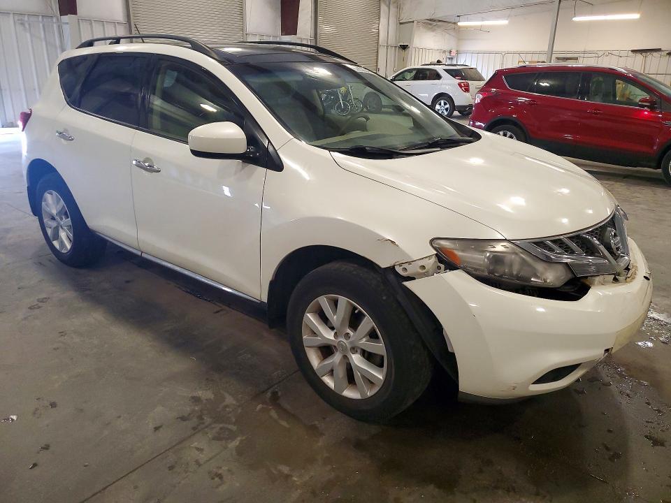 2013 Nissan Murano s
