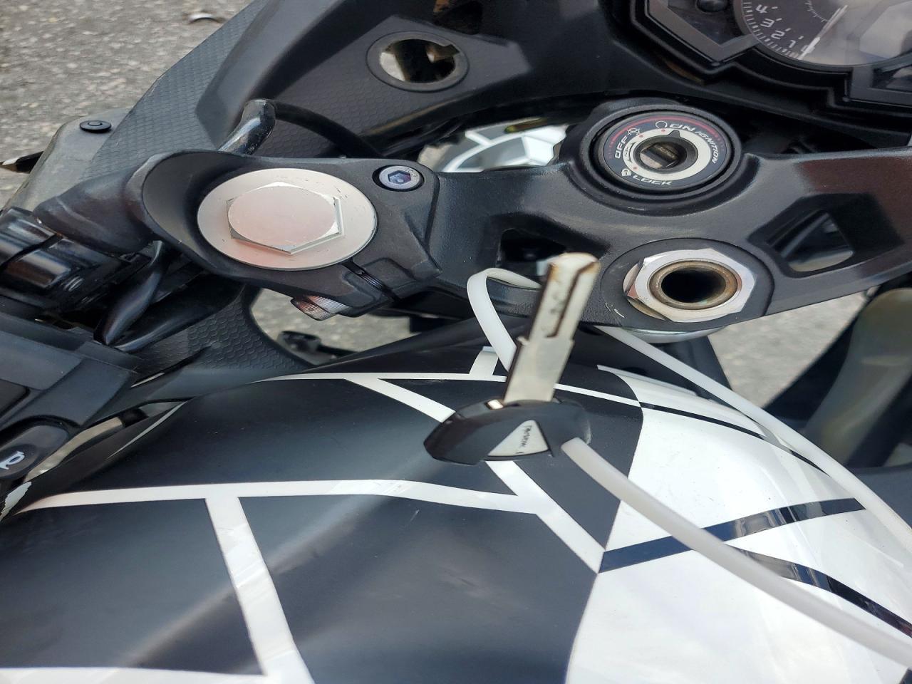 2023 Kawasaki EX400