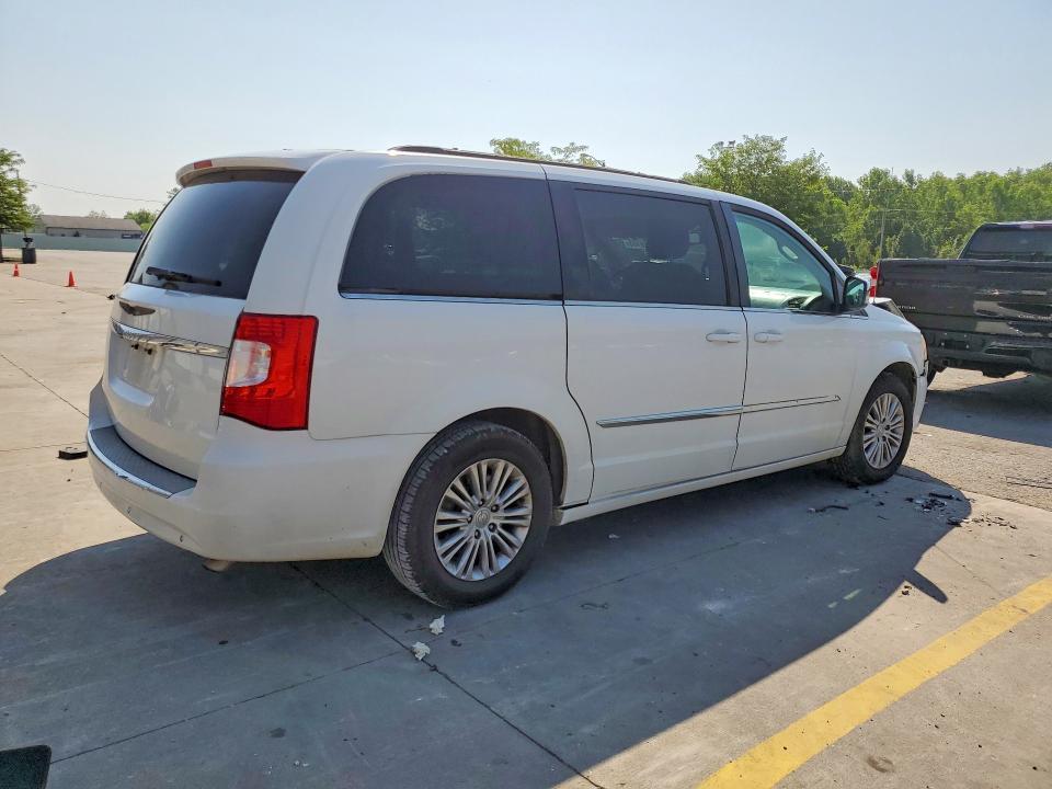 2015 Chrysler Town & Country Touring l