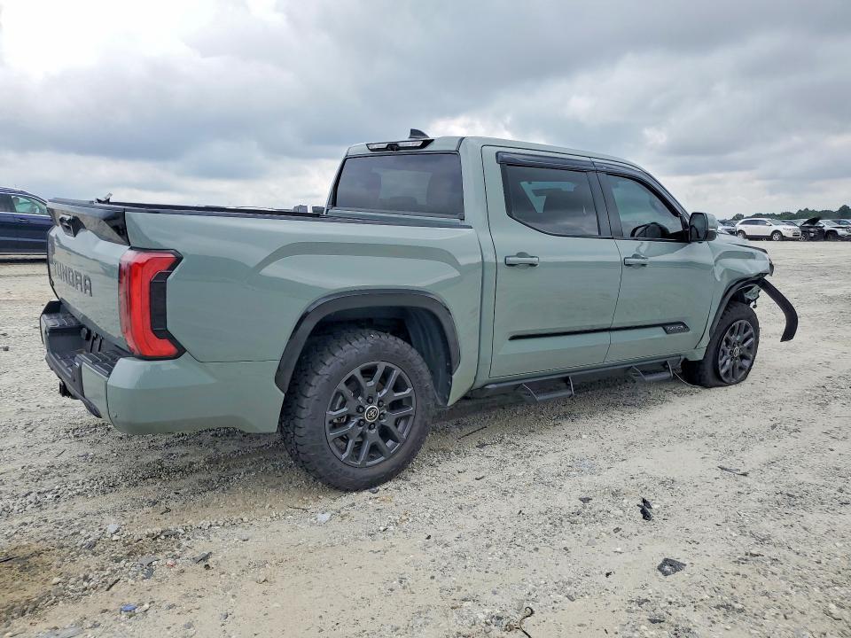 2024 Toyota Tundra Platinum HV