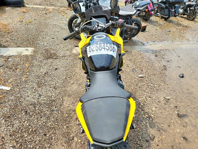 2024 Suzuki GSX800 F