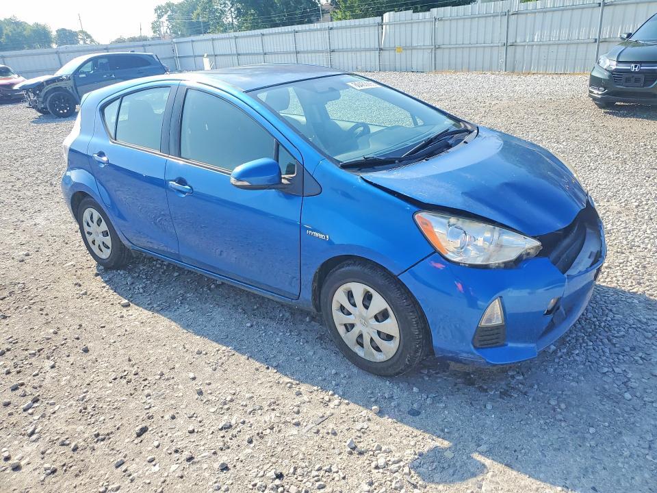 2014 Toyota Prius c two