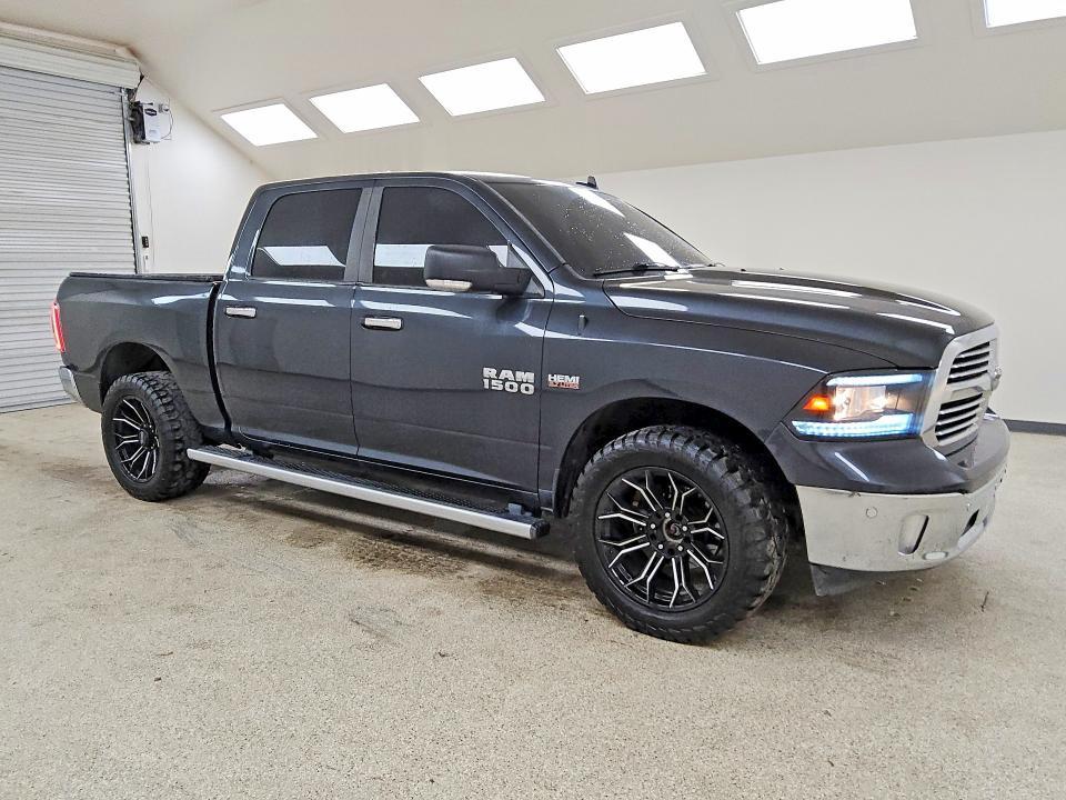 2016 Dodge RAM 1500 SLT