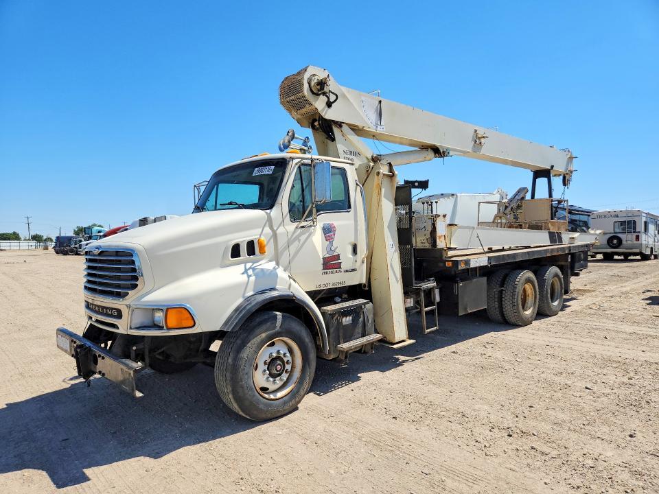 2001 Sterling 2001 Sterling L8500 Crane Truck