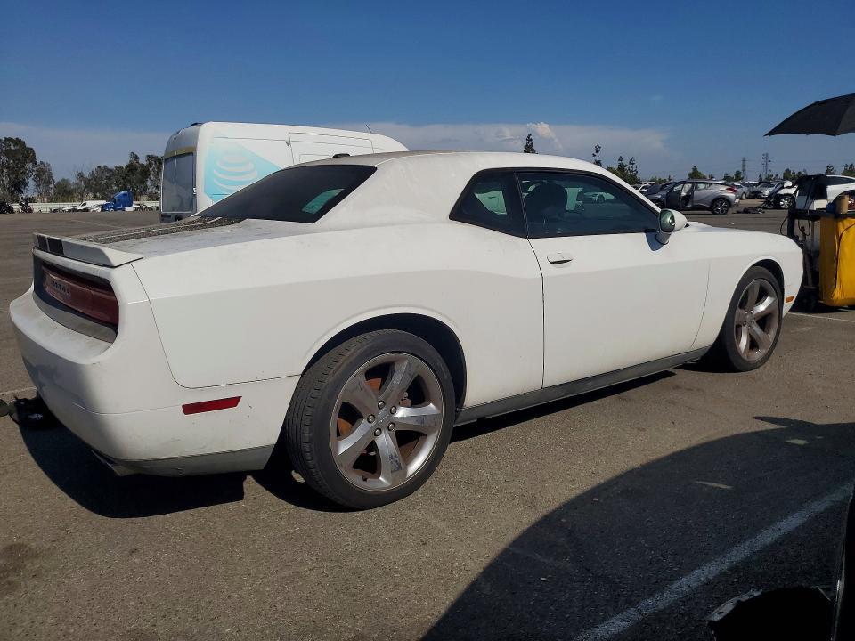 2013 Dodge Challenger sxt