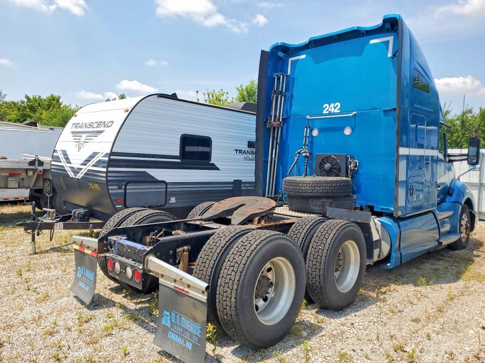 2016 Kenworth Construction T680