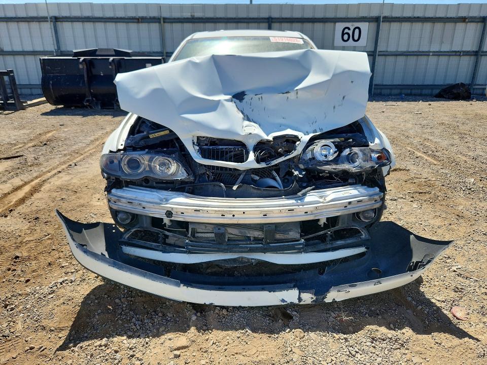 2002 BMW 325 i