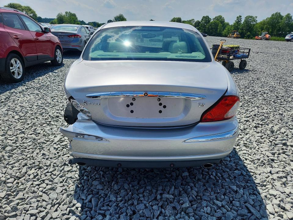 2002 Jaguar X-type 2.5