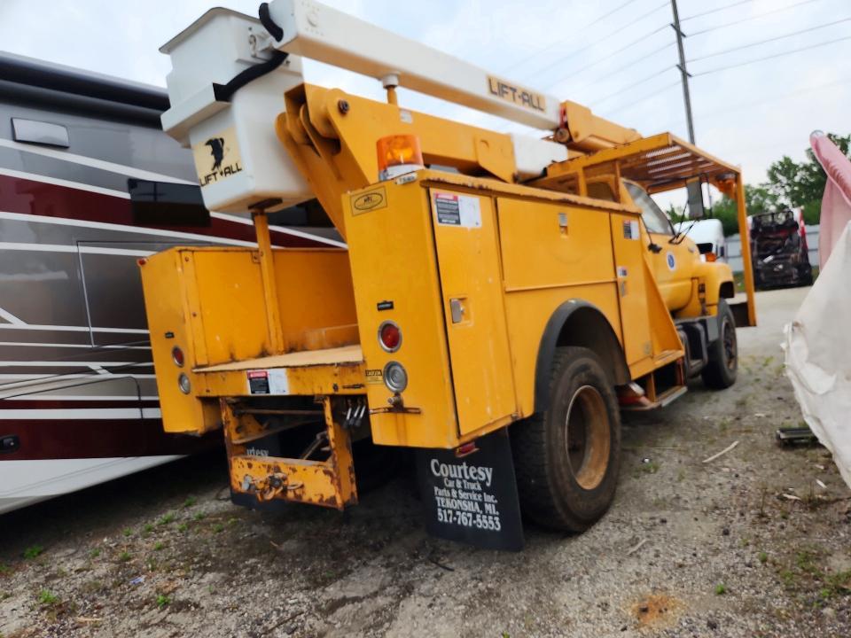 1991 Chevrolet C7 Bucket Truck