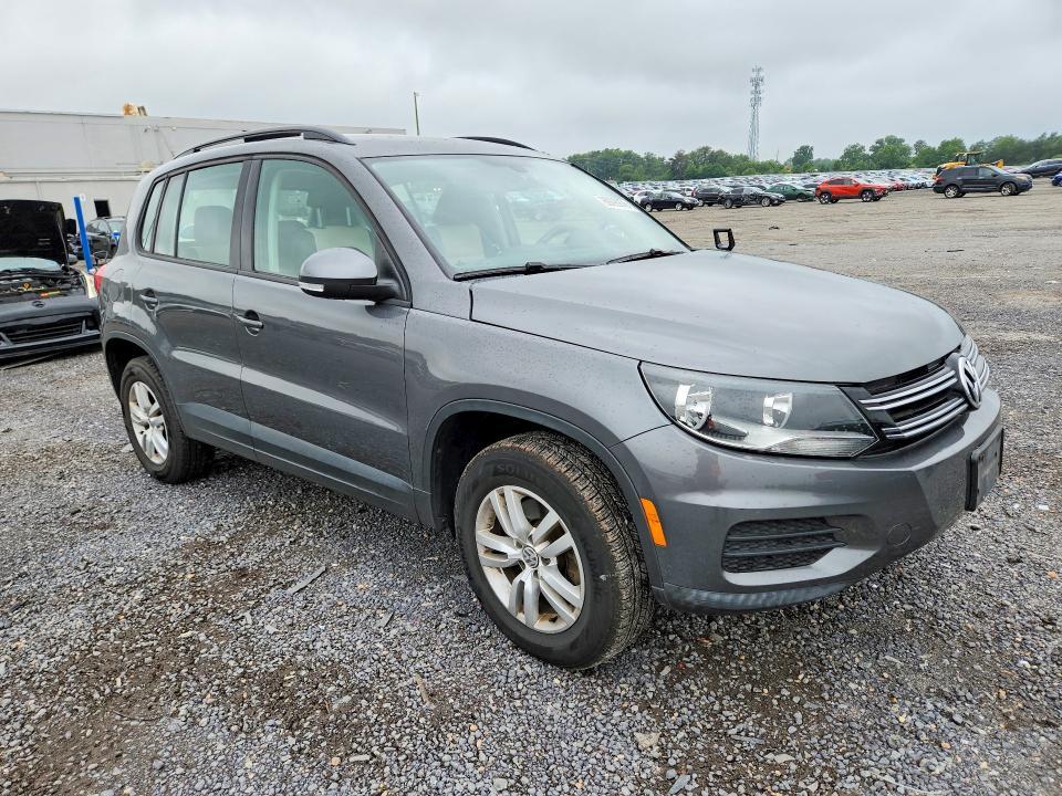 2016 Volkswagen Tiguan s