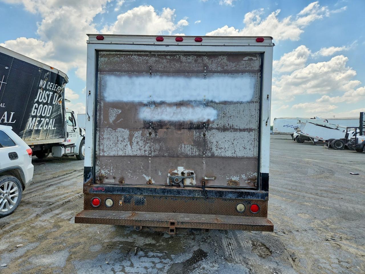 1998 Ford E350 BOX Truck