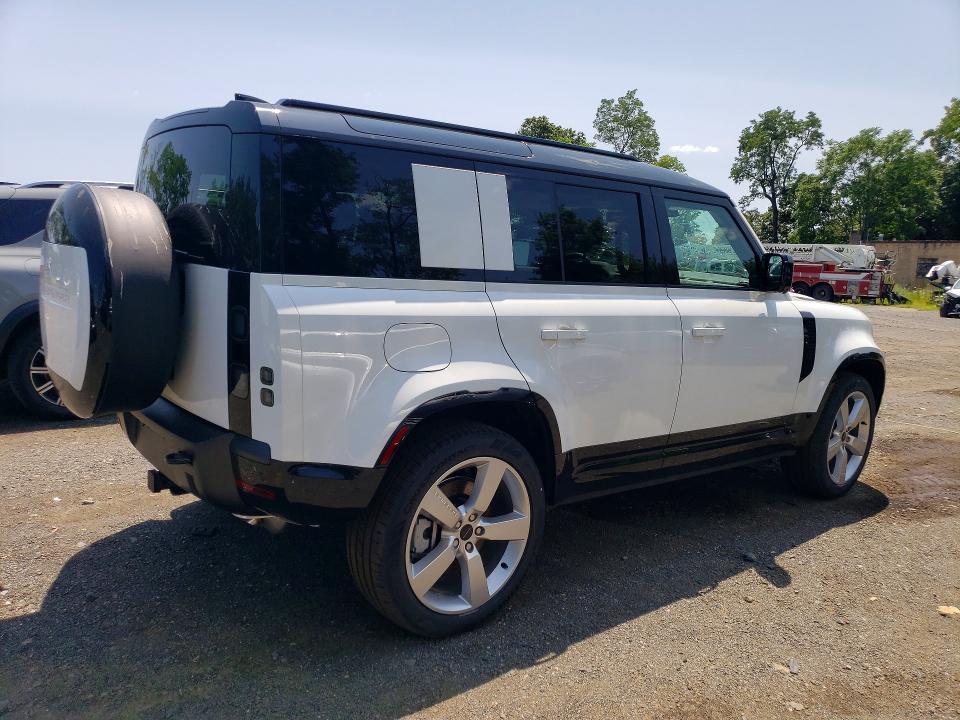 2026 Land Rover Defender 110 X-dynamic se