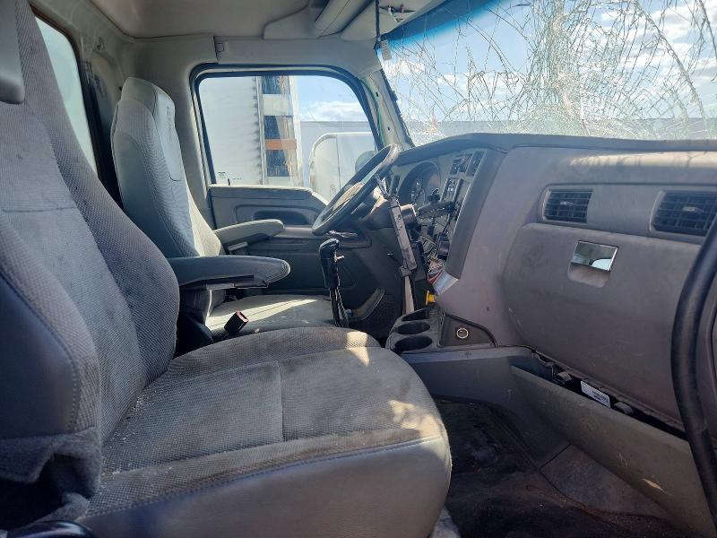2016 Kenworth T880 Truck Cab AND Chassis