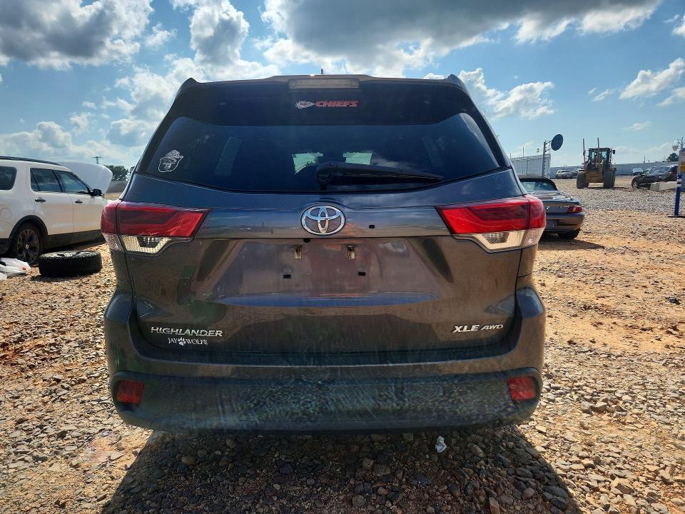 2017 Toyota Highlander xle