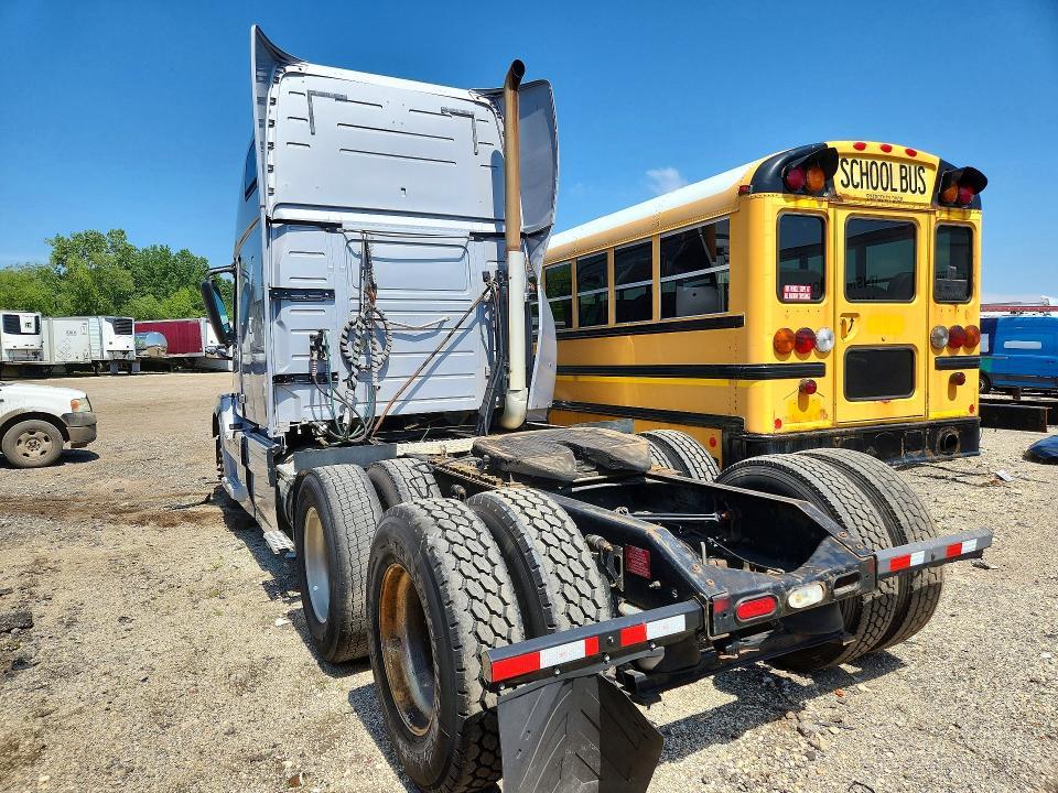 2012 Volvo VN VNL