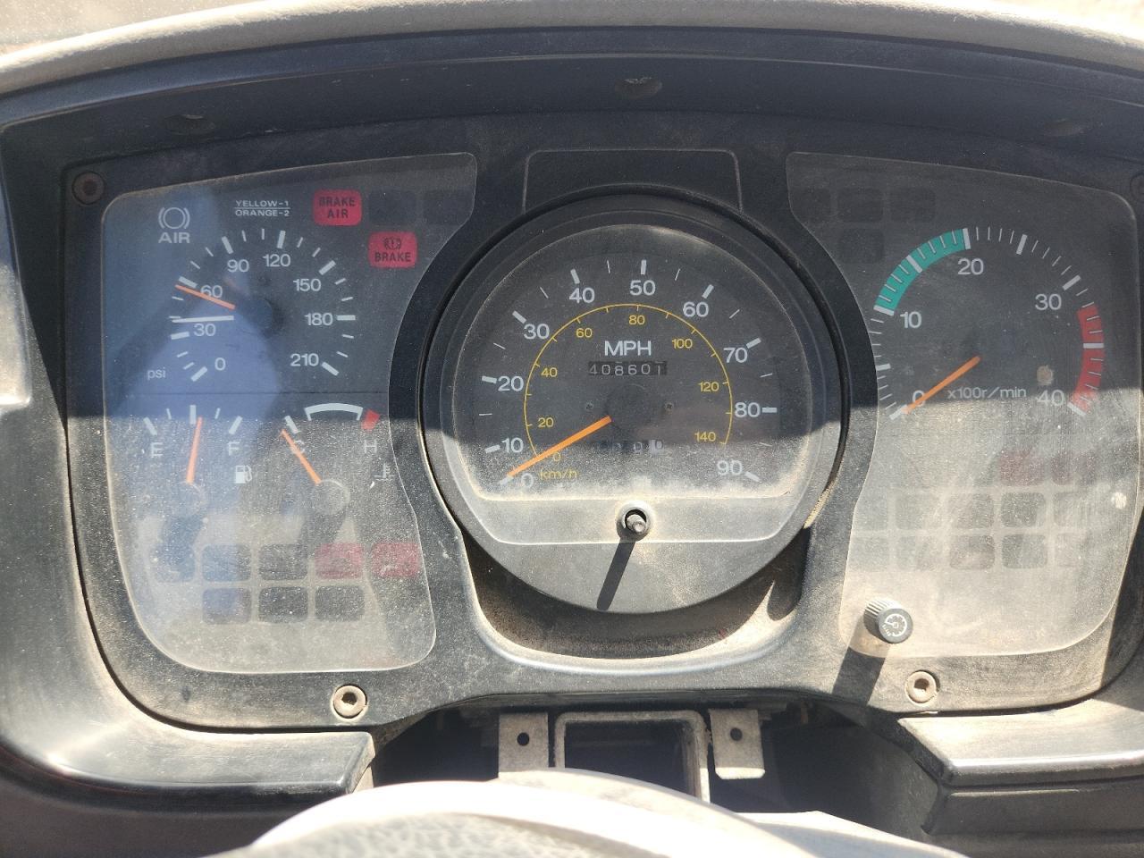 2003 Nissan Diesel UD1800