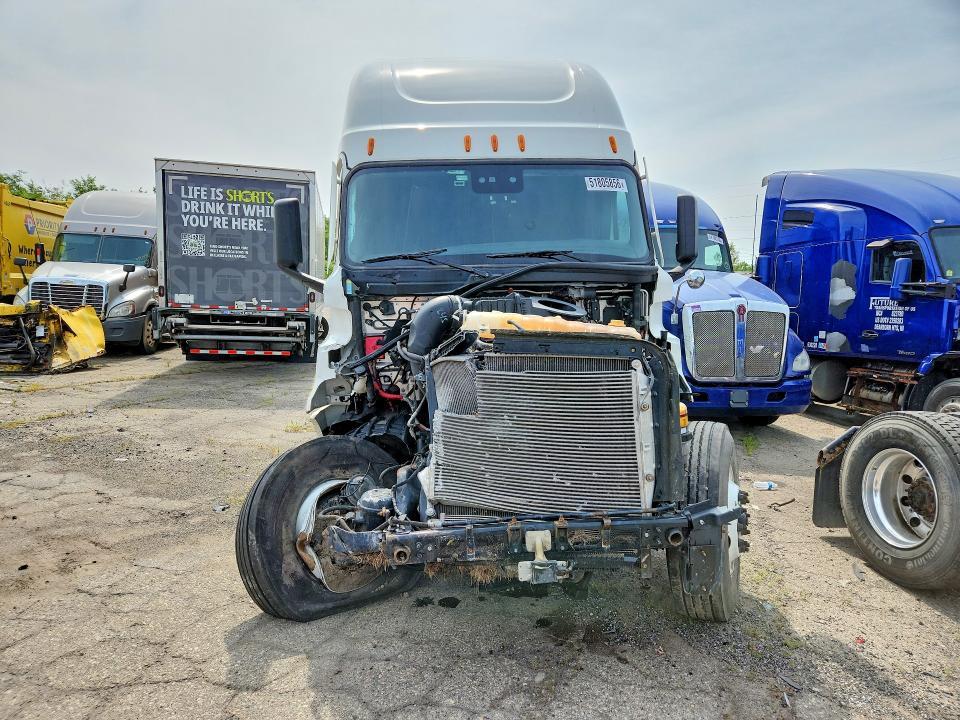 2024 Freightliner Cascadia 126 Semi Truck