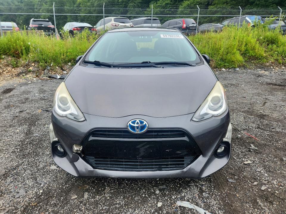 2016 Toyota Prius c Four