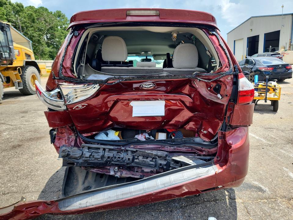 2016 Toyota Sienna le
