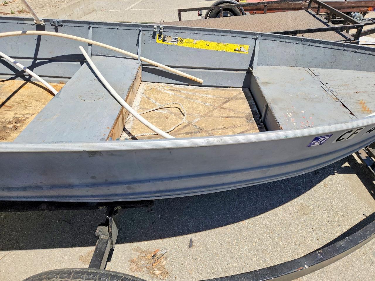 1982 Klamath Boat