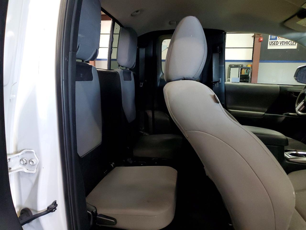 2017 Toyota Tacoma SR5 V6