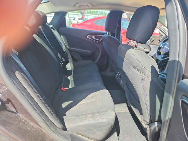 2016 Chrysler 200 Limited