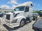 2015 Volvo 2003 Volvo VNL Semi Truck