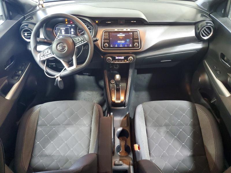 2019 Nissan Kicks sv