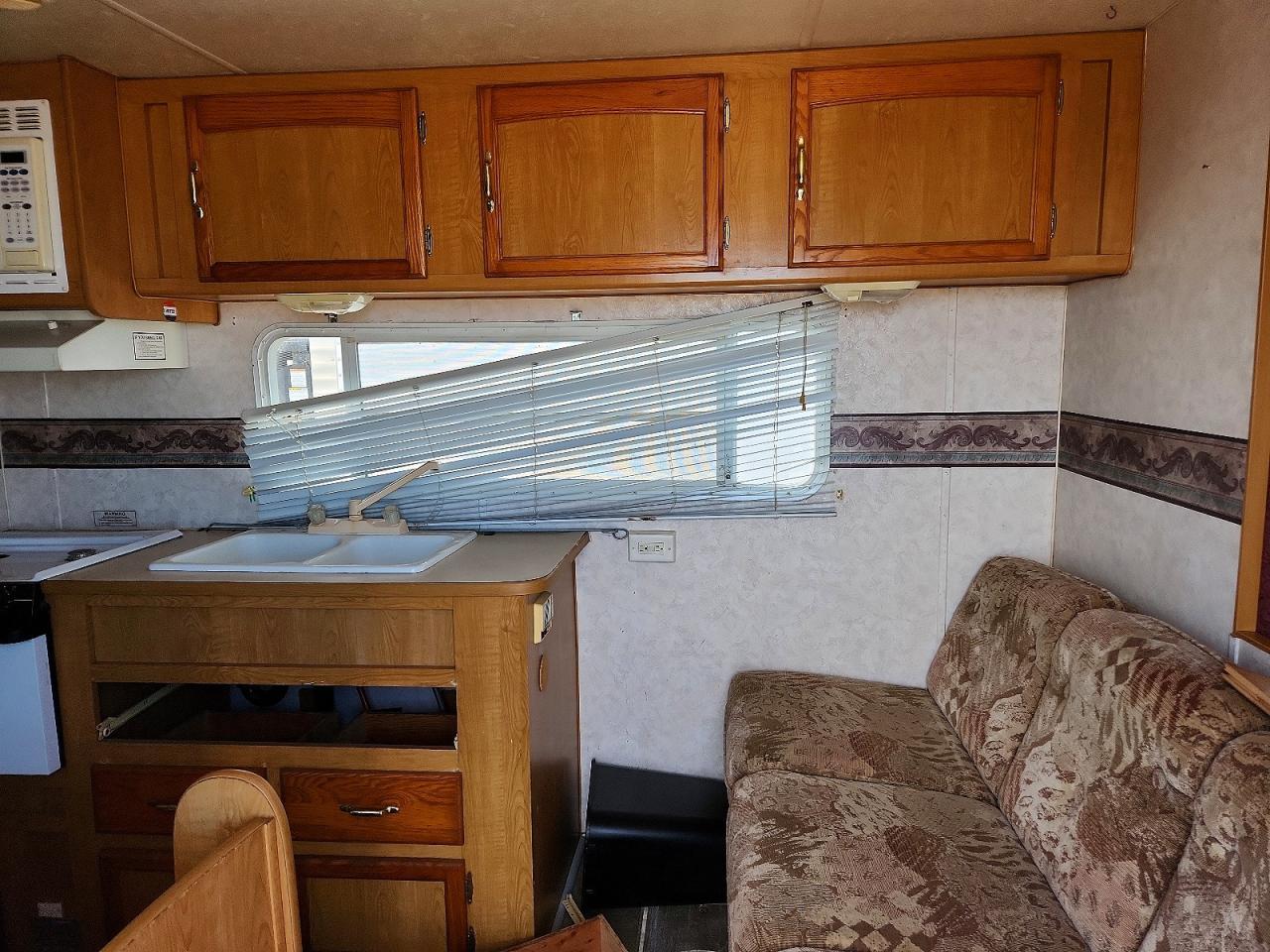 2002 Nomad 2002 Skyline Nomad Camper
