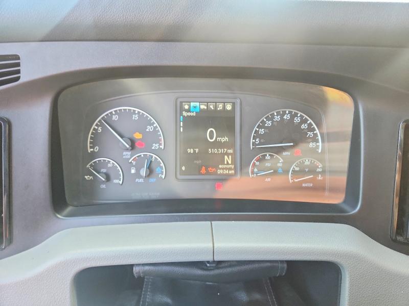 2022 Freightliner Cascadia 126 Semi Truck