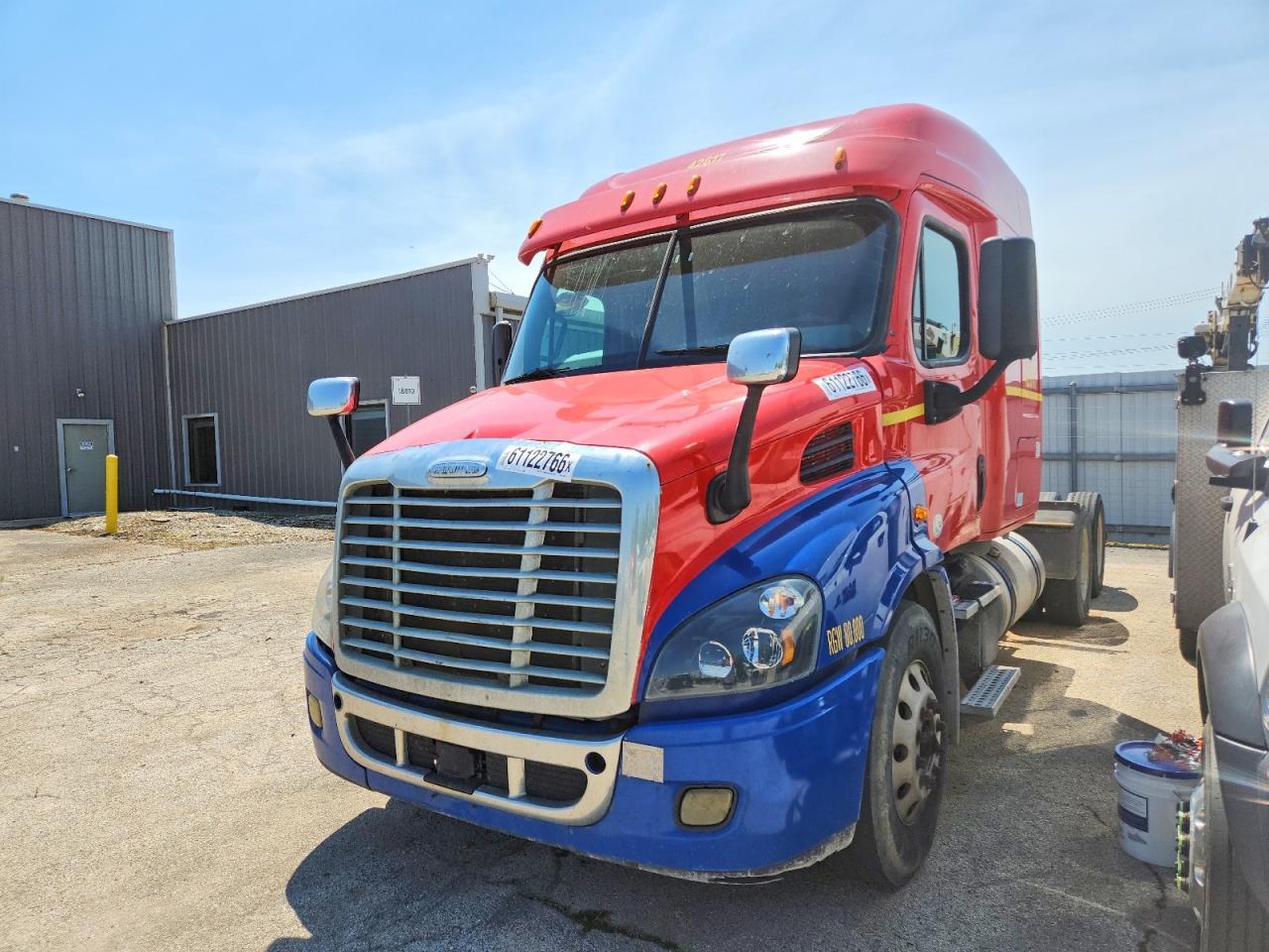 2017 Freightliner Cascadia 1-Semi Truck