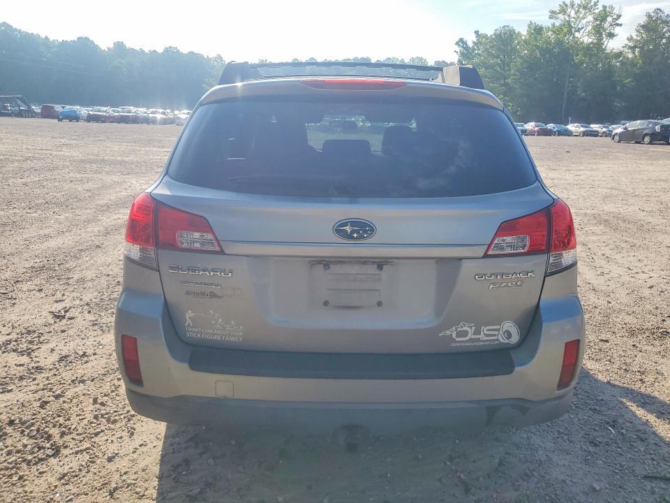 2010 Subaru Outback 2.5i Limited